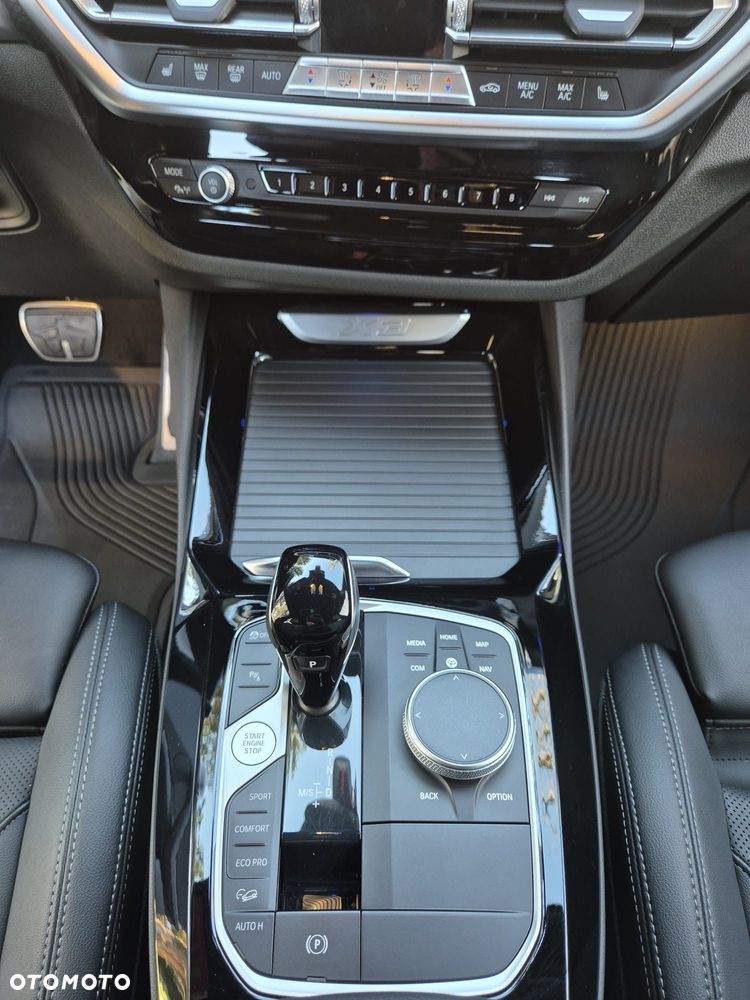 BMW X3 xDrive20d sport - 16