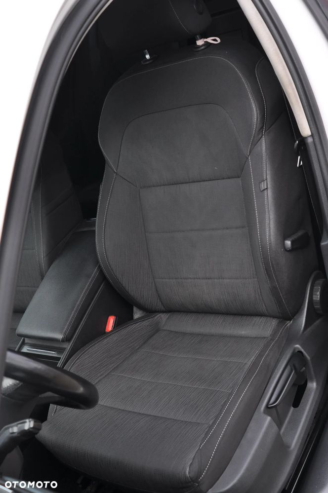 Skoda Superb 2.0 TDI Premium Edition - 5