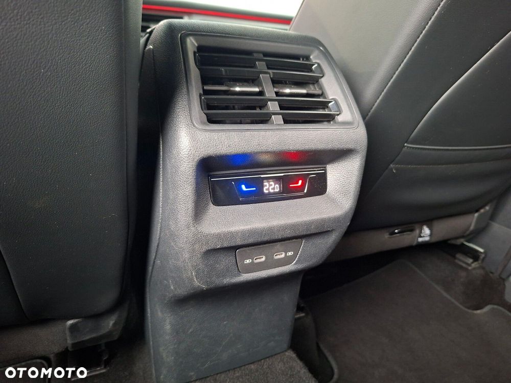 Volkswagen Tiguan - 15