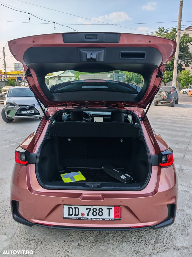 Lexus LBX 1.5 HEV 4x2 CVT Elegant - 13