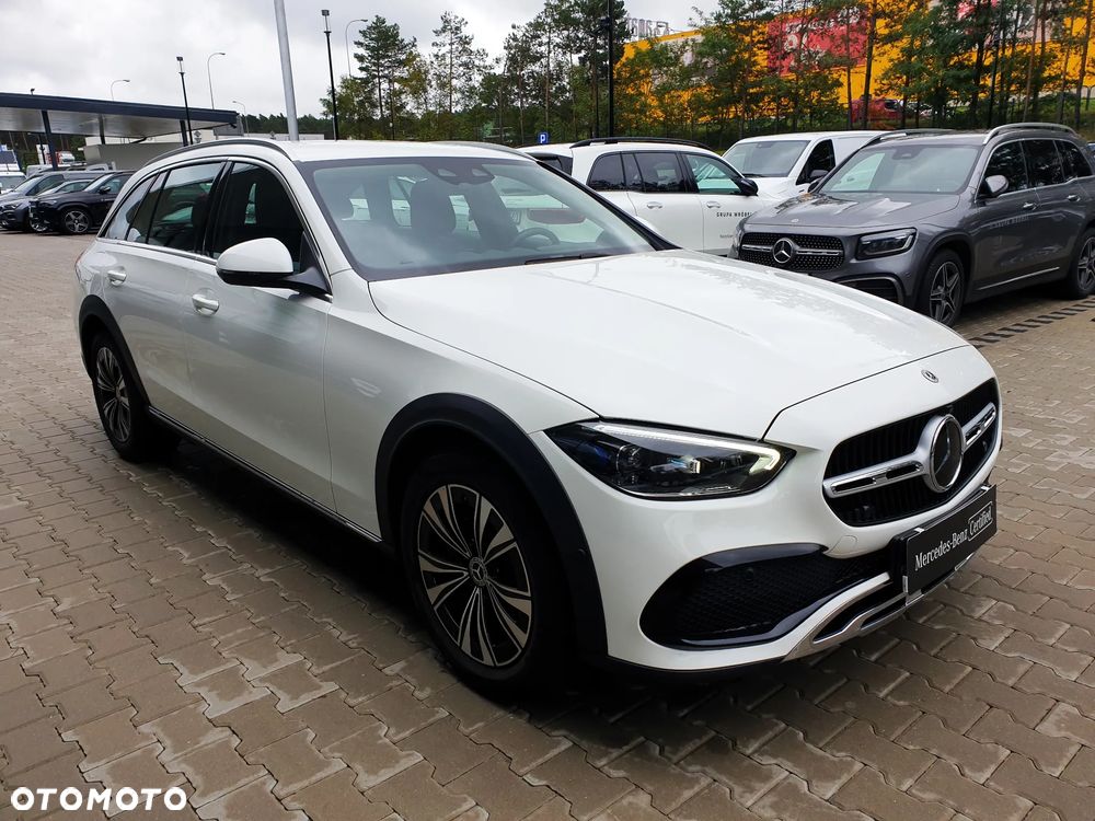 Mercedes-Benz Klasa C 200 4Matic T All-Terrain 9G-TRONIC Avantgarde Advanced - 3