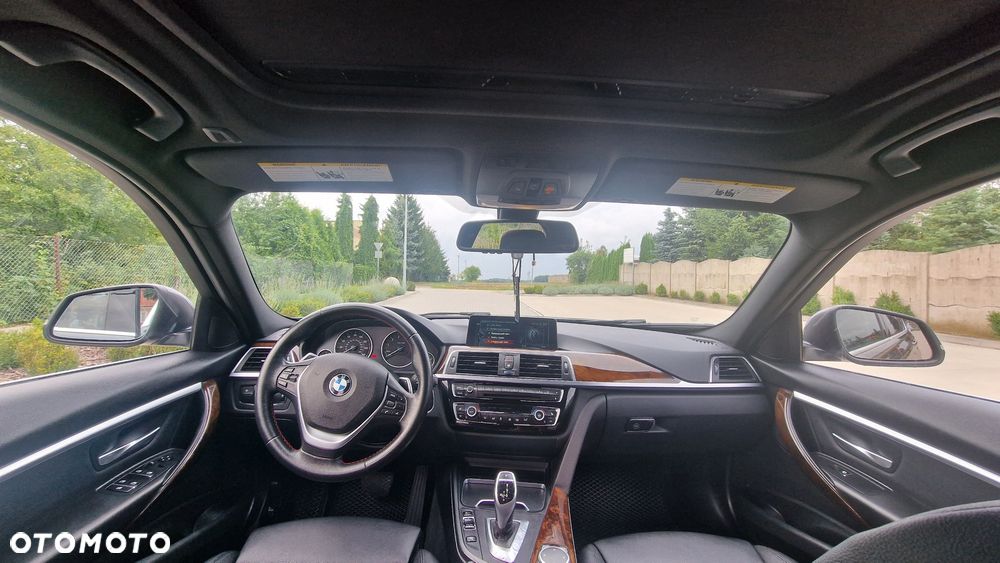 BMW Seria 3 328i - 8