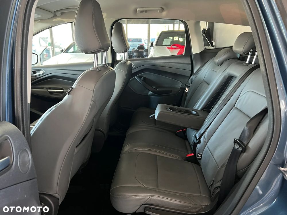 Ford Kuga 2.0 TDCi FWD Titanium - 34