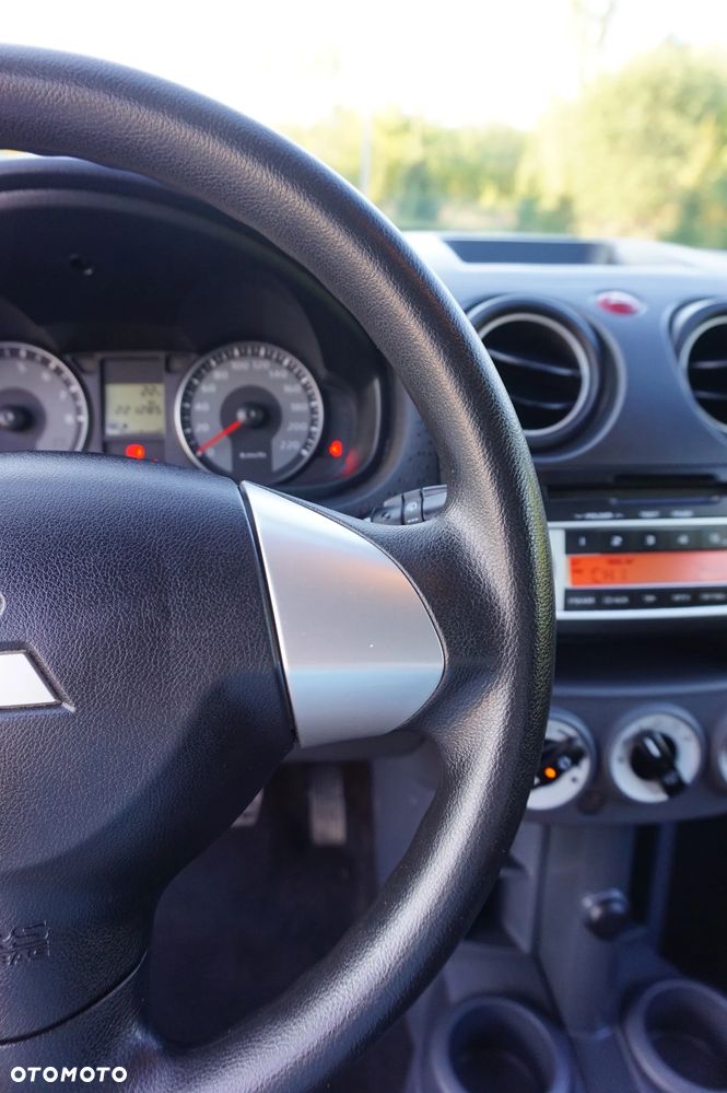 Mitsubishi Colt - 31