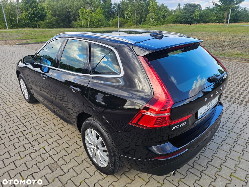 Volvo XC 60 D4 Momentum Pro - 14