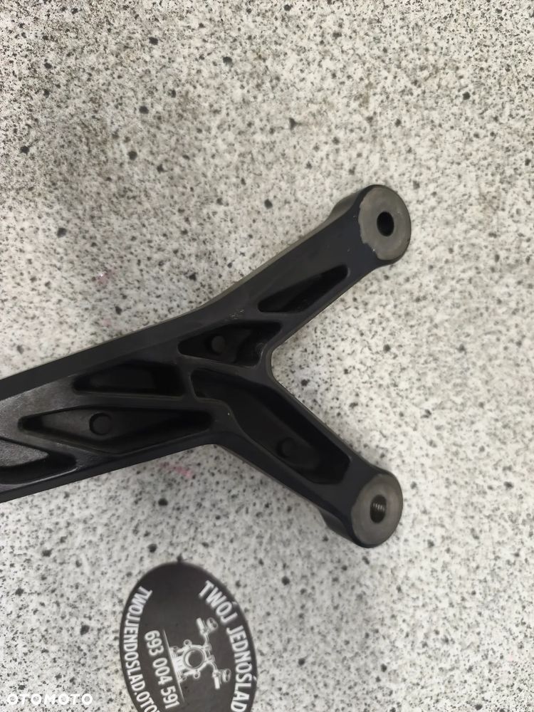 Set prawy tył, podnóżek pasażera Triumph Trident 660 2022 - 8