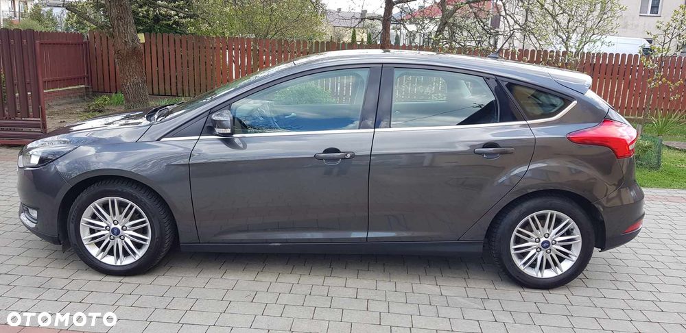 Ford Focus 1.6 SYNC Edition - 4