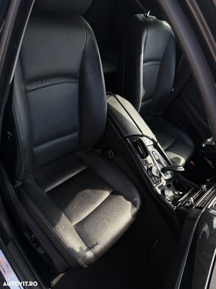 BMW Seria 5 520d Aut. Luxury Line - 16