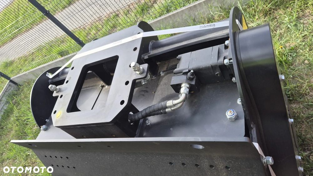 Caterpillar HANER BAUMASCHINEN SEPARATOR/ŁYŻKA PRZESIEWAJĄCA , ROZDRABNIAJĄCA ( NOWA )A - 5