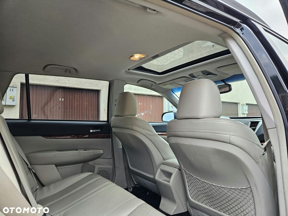 Subaru Outback - 24