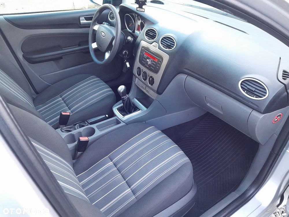 Ford Focus 1.6 TDCi Trend - 37