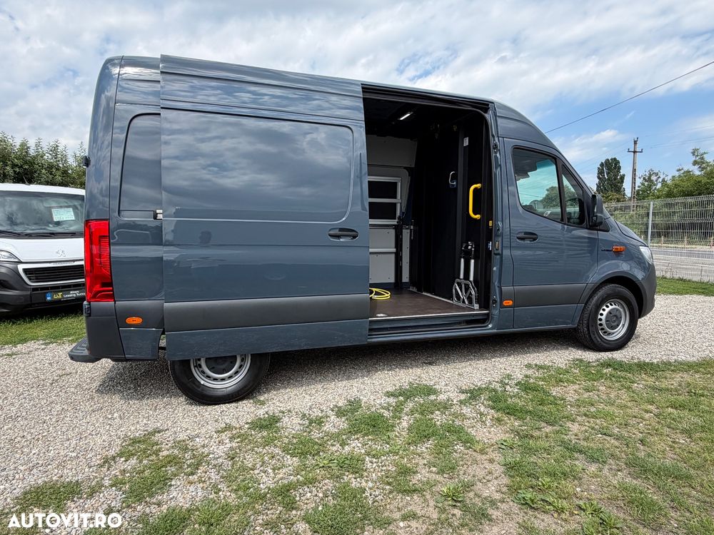 Mercedes-Benz E-Sprinter - 14
