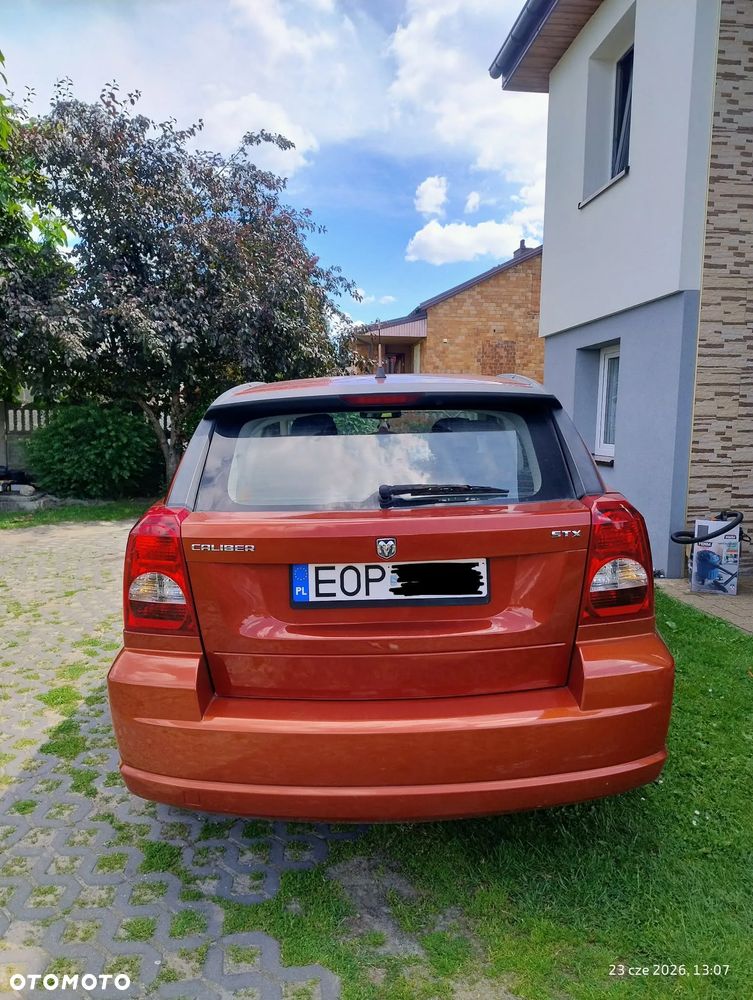 Dodge Caliber 1.8 SXT - 8