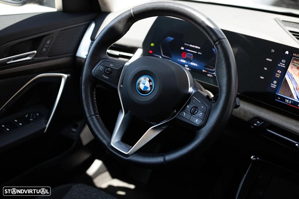BMW iX3 Impressive - 38