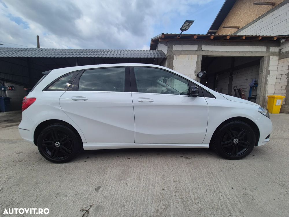 Mercedes-Benz B 180 - 4