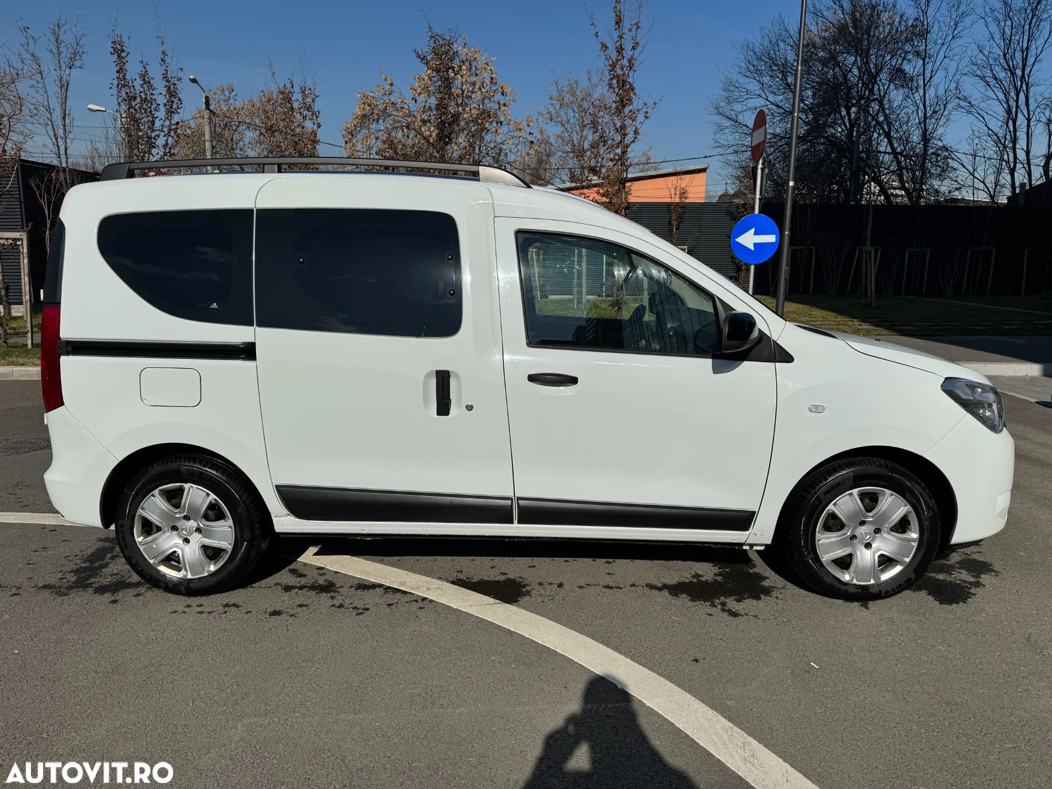 Dacia Dokker 1.5 Blue dCi Laureate - 1