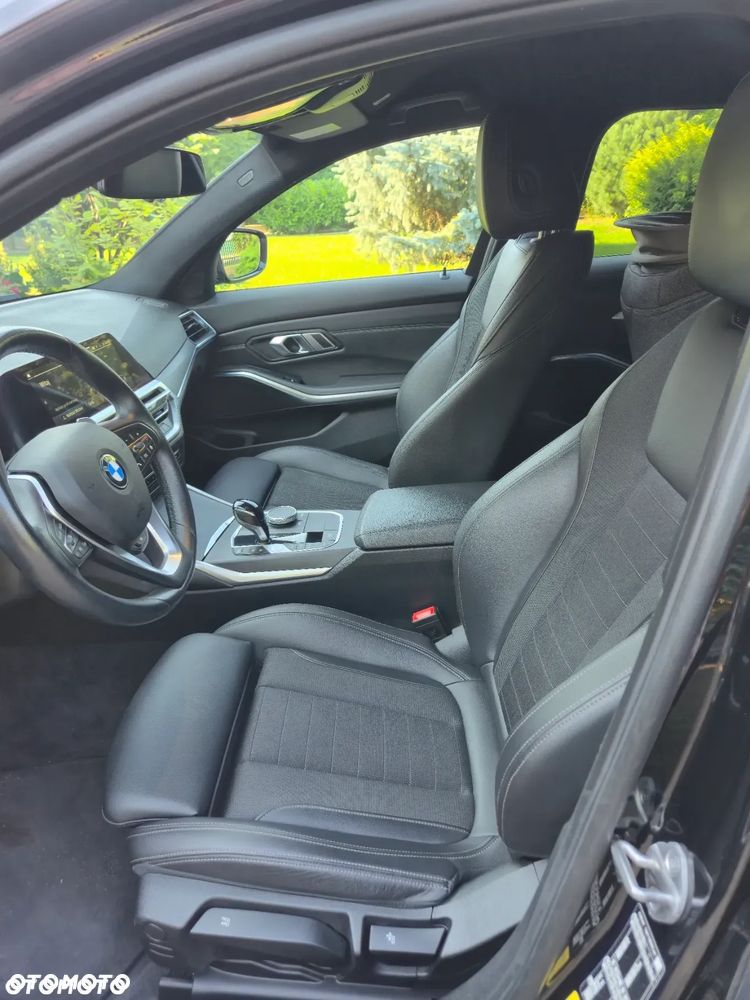 BMW Seria 3 - 12