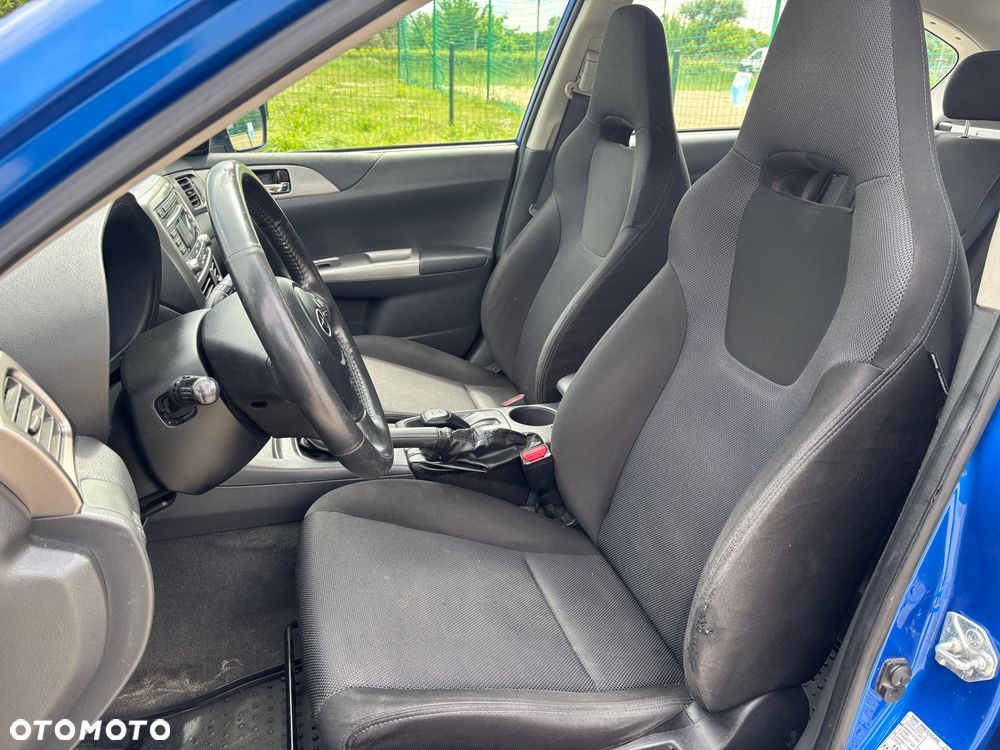 Subaru Impreza 2.0 RS - 29