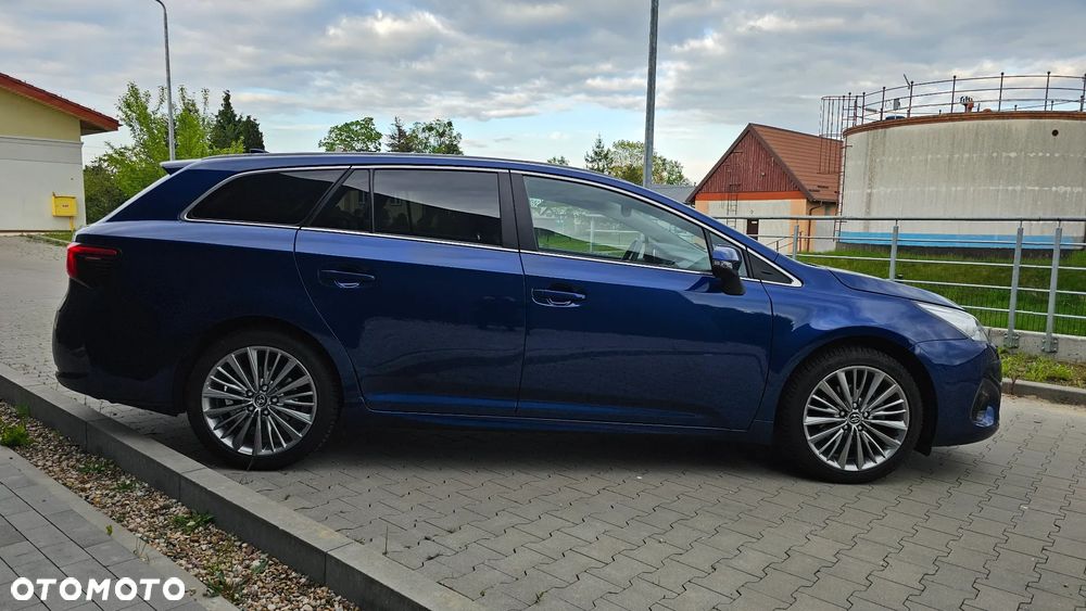 Toyota Avensis 1.8 Multidrive S Executive - 6