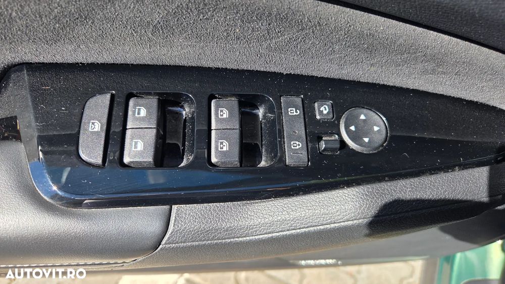 Kia Sportage 1.6 T-GDI HEV 6AT 4x4 GT Line - 18