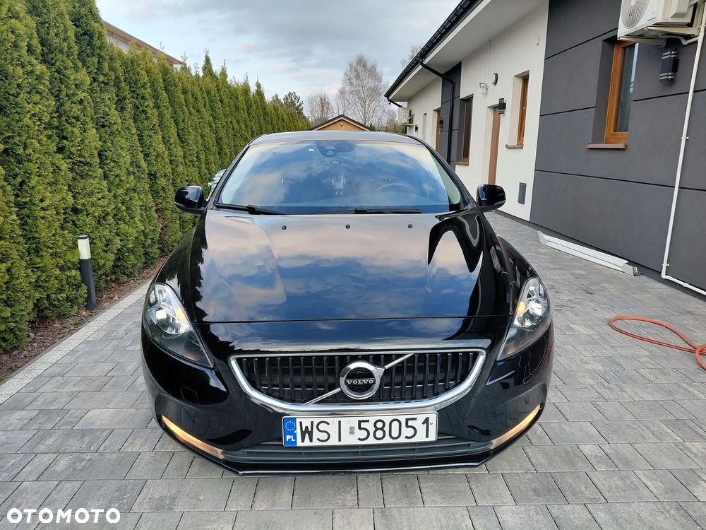 Volvo V40 T2 Summum - 2