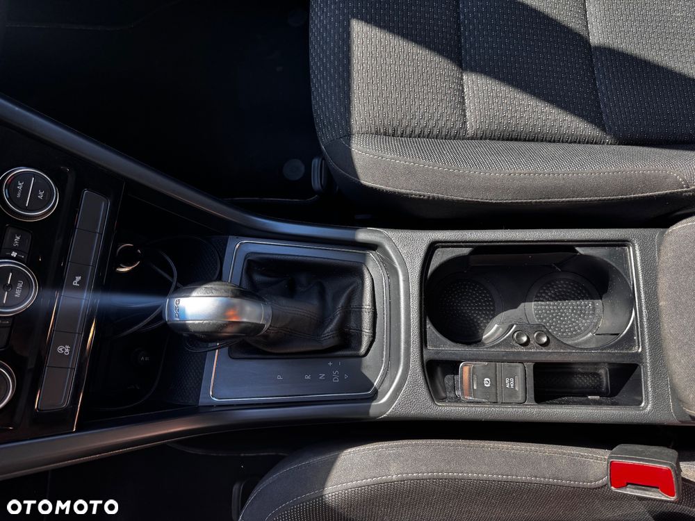 Volkswagen Touran 1.4 TSI BMT Comfortline DSG - 17
