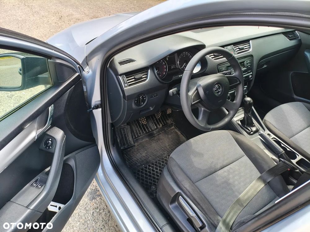 Skoda Octavia 1.6 TDI Active - 8