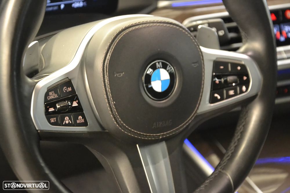BMW X5 30 d xDrive Pack M - 28