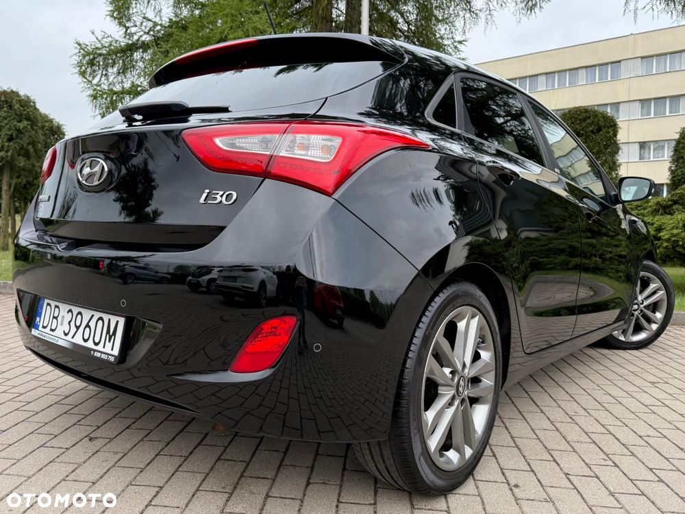 Hyundai i30 blue 1.6 GDI Passion - 23