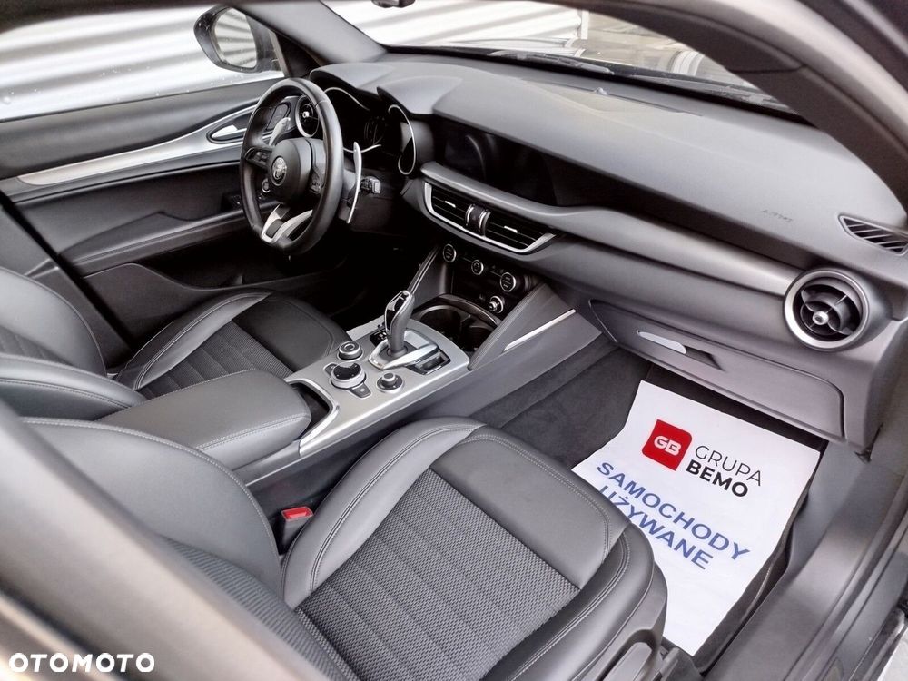Alfa Romeo Stelvio 2.0 Turbo Sprint Q4 - 18