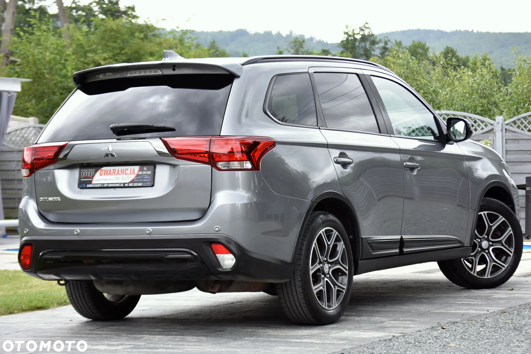 Mitsubishi Outlander 2.0 4WD CVT Diamant Edition+ - 18