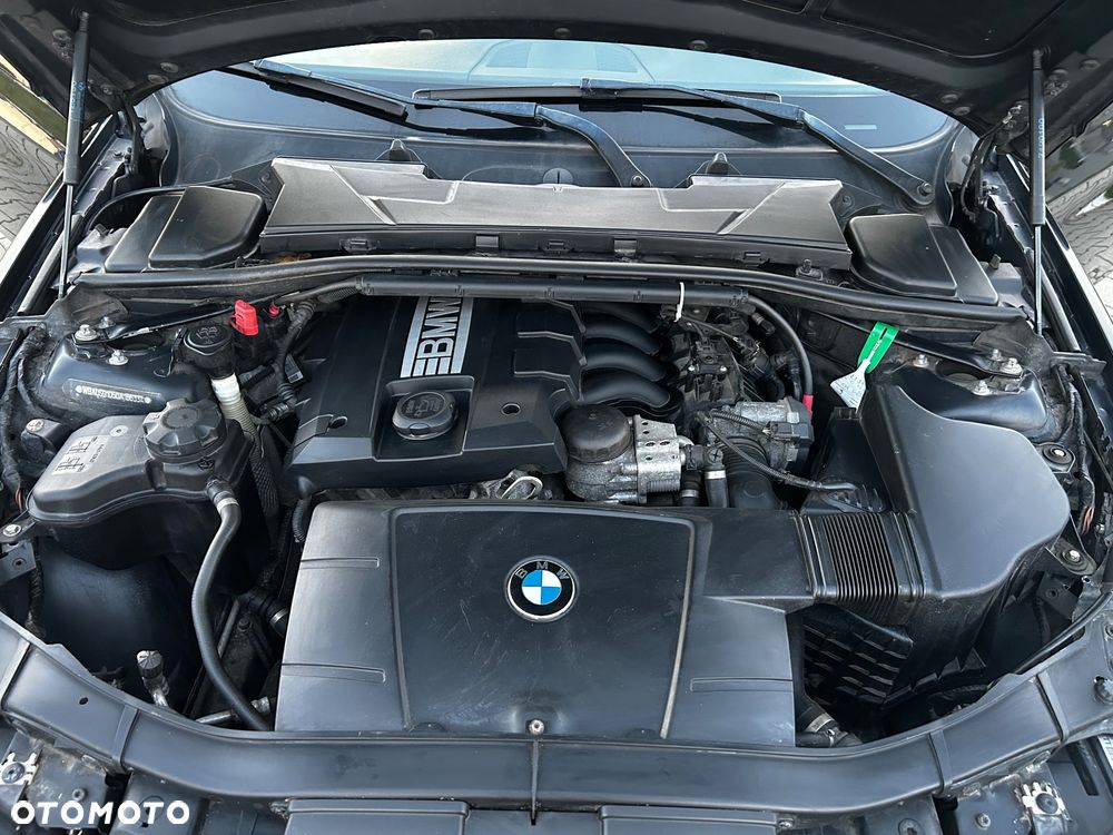 BMW Seria 3 - 18