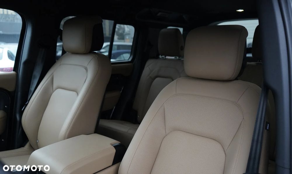 Land Rover Defender 3.0 D350 mHEV X-Dynamic HSE - 22