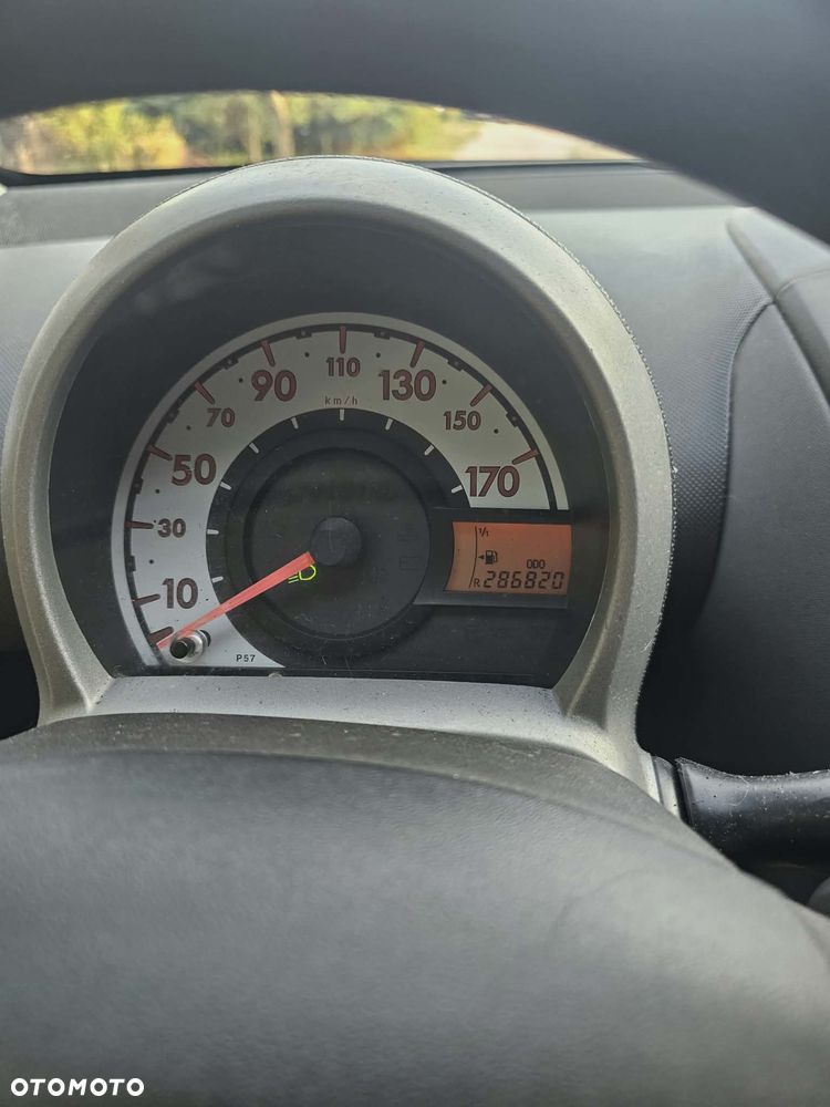 Toyota Aygo City - 3