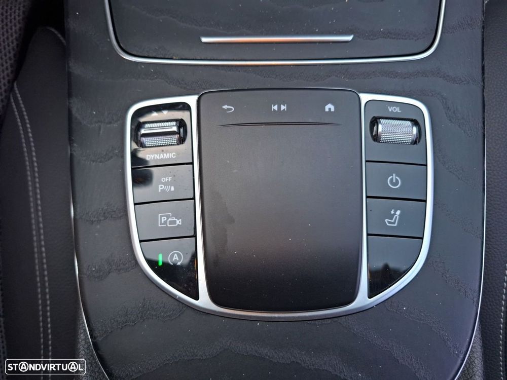 Mercedes-Benz E 220 d Avantgarde - 21