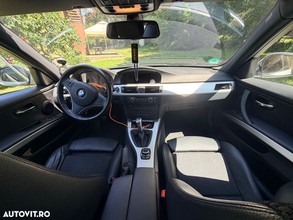 BMW 3 Series 2011 — imagine 7