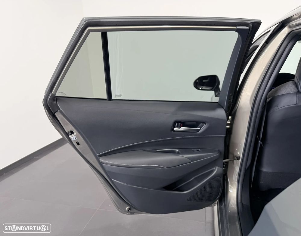 Toyota Corolla Touring Sports 1.8 Hybrid Exclusive - 43