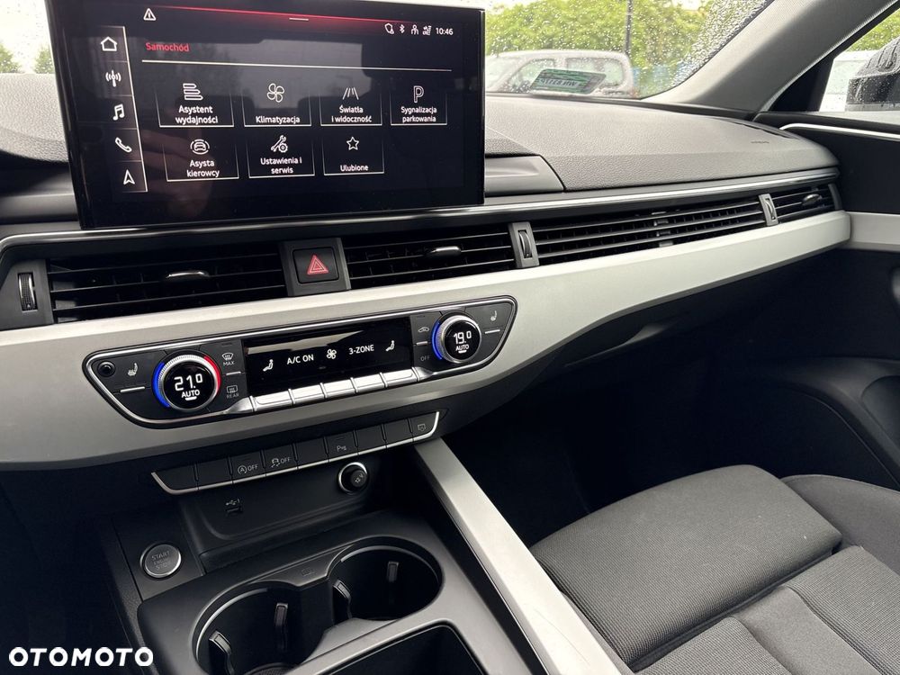 Audi A4 Limousine - 20