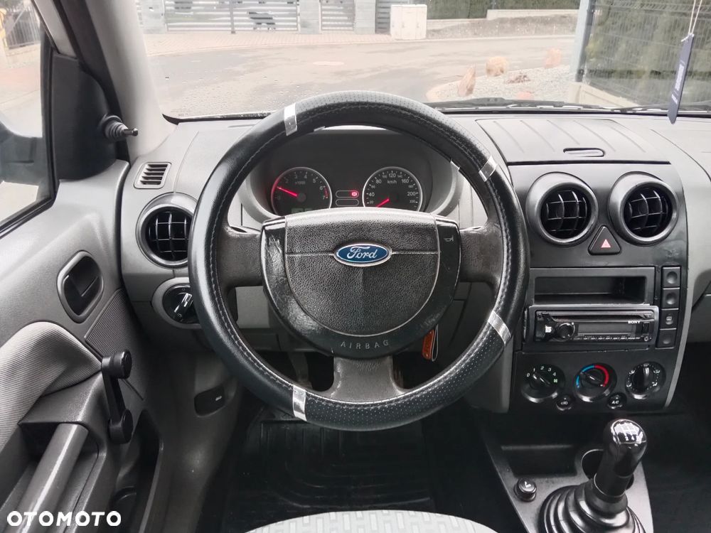 Ford Fusion 1.4 Ambiente - 13