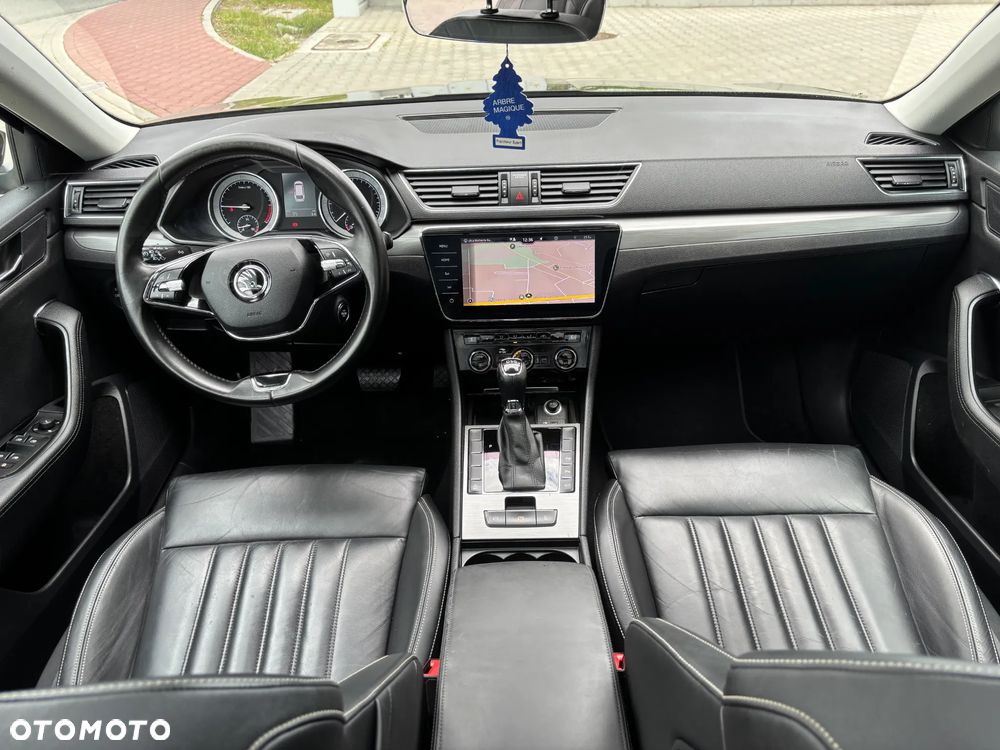 Skoda Superb 2.0 TDI DSG Premium Edition - 2