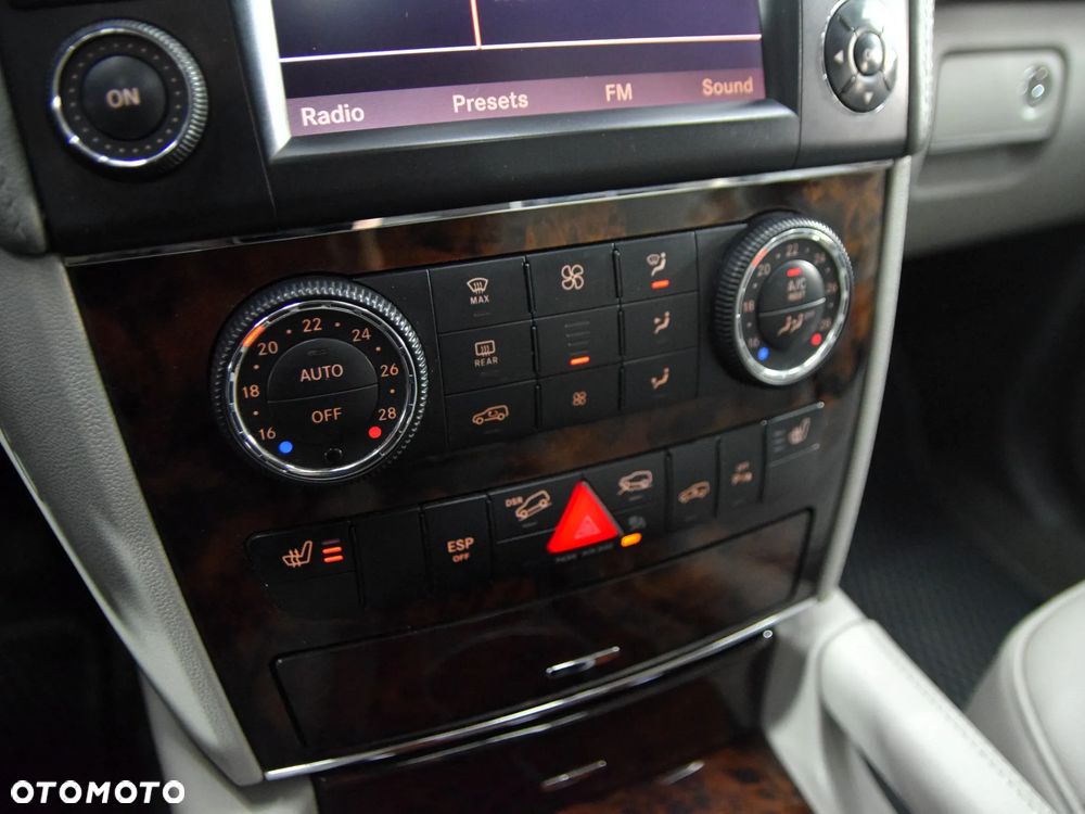 Mercedes-Benz GL - 27