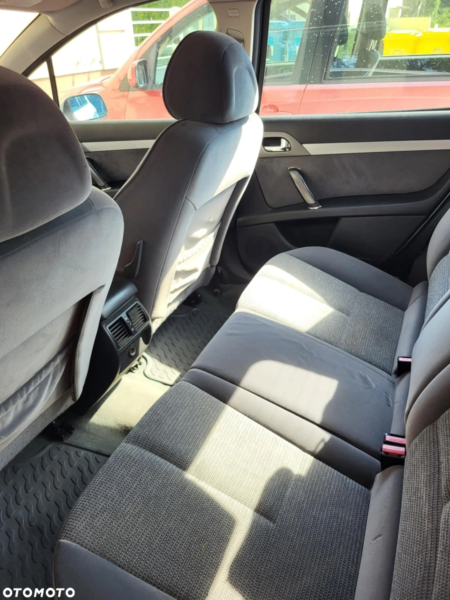 Peugeot 407 - 11