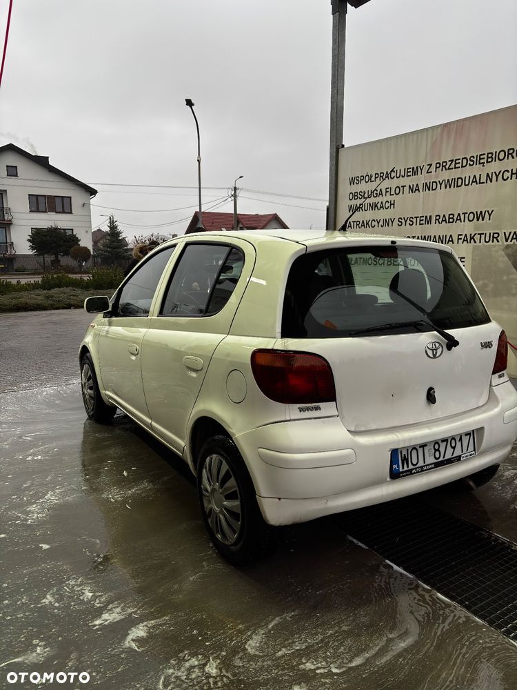 Toyota Yaris 1.3 Luna - 5