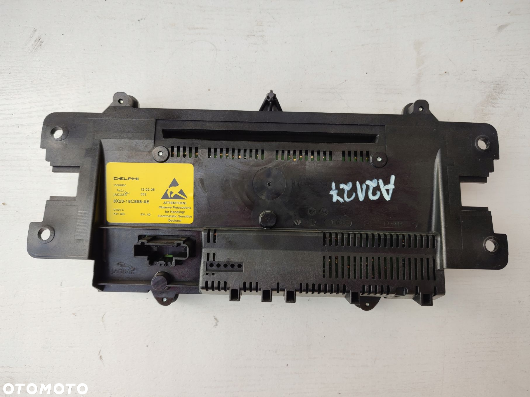 Panel radia nawiewu JAGUAR XF X250 EUROPA 8X23-18C858-AE - 4