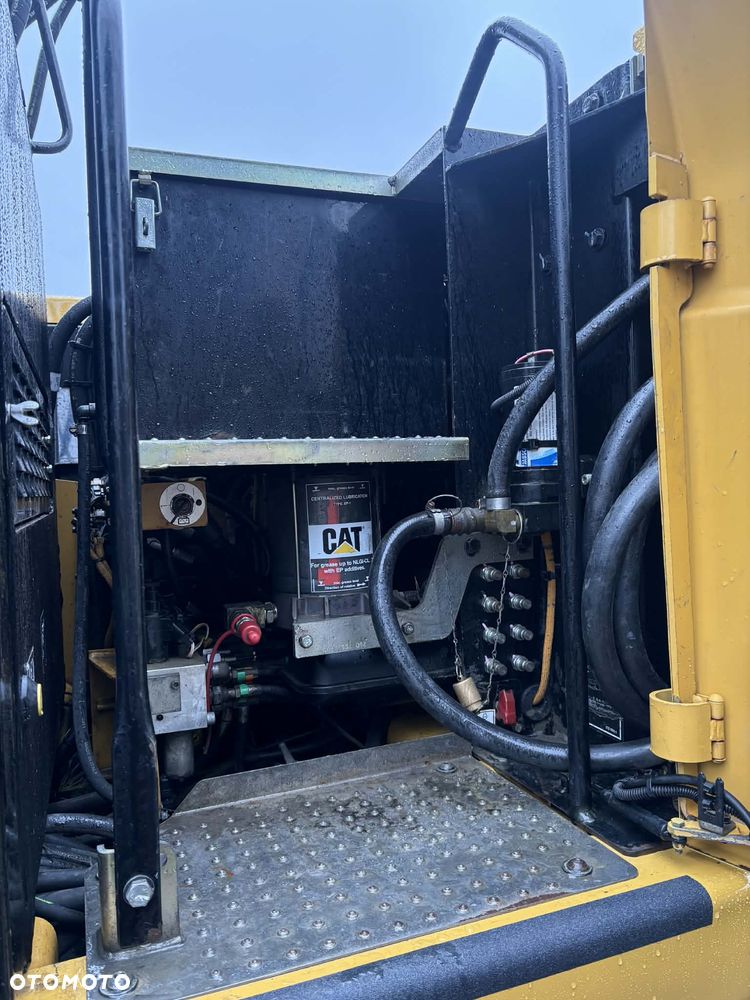 Caterpillar M 315D ROTOTILT SZCZYPCE PODPORY - 10