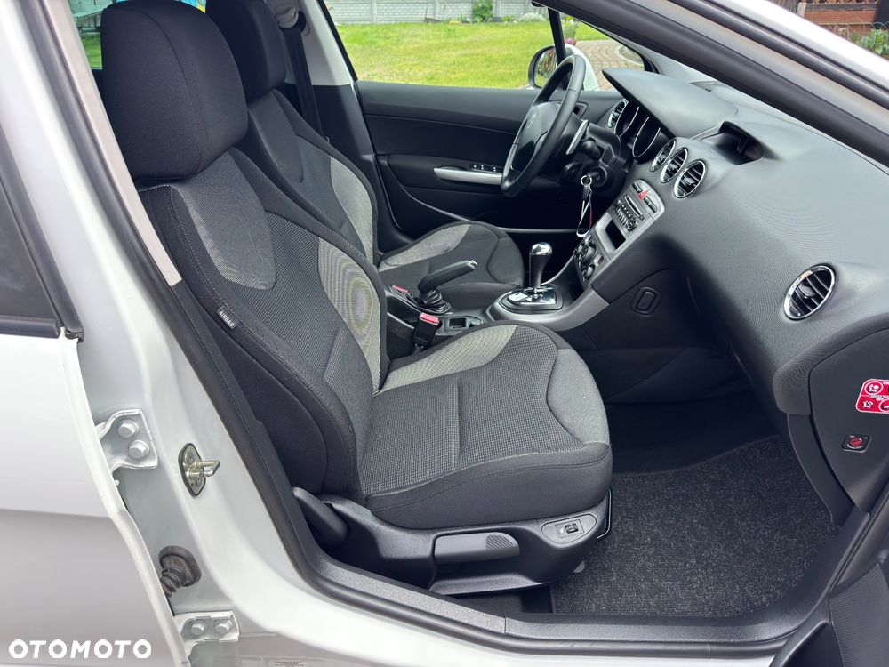 Peugeot 308 - 24