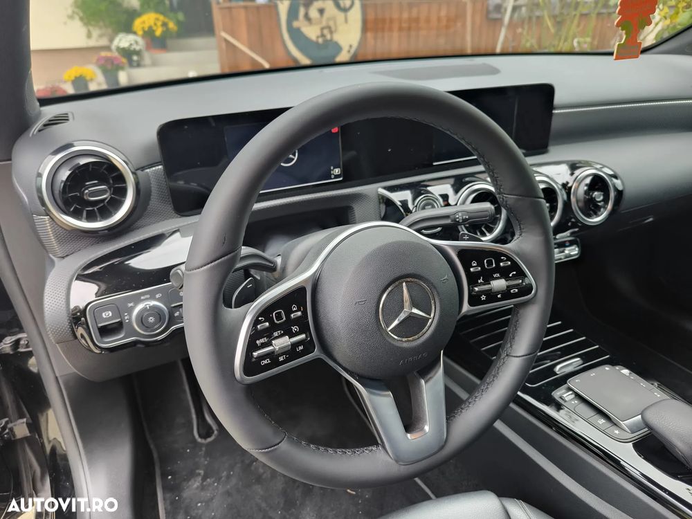 Mercedes-Benz A 180 7G-DCT Edition 2020 - 16