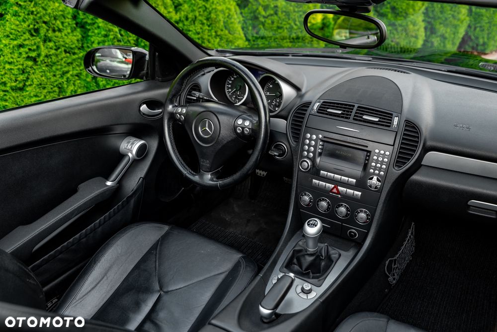 Mercedes-Benz SLK - 32