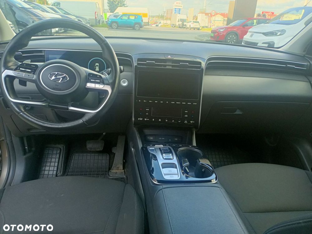 Hyundai Tucson 1.6 T-GDi HEV Executive 2WD - 10