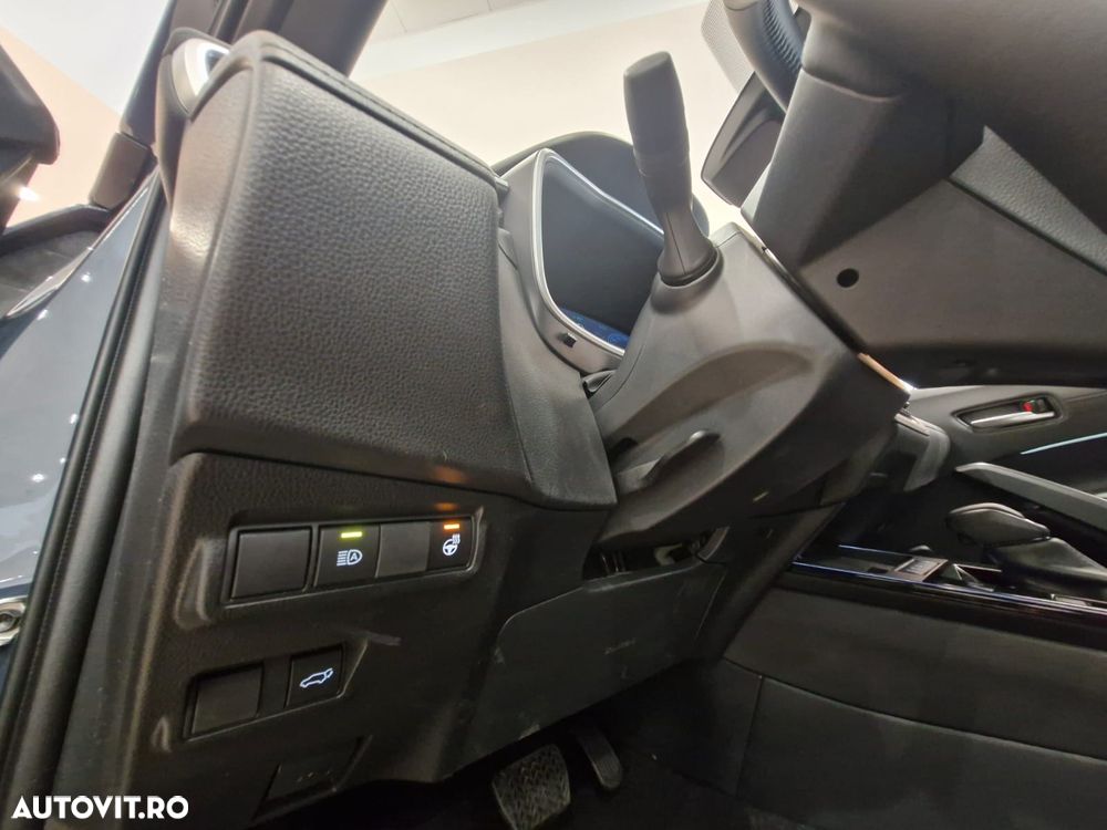 Toyota Corolla Cross 2.0I 2WD Dynamic - 17